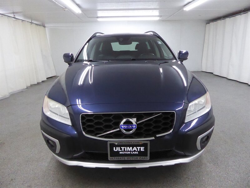 2015 Volvo XC70 T6  