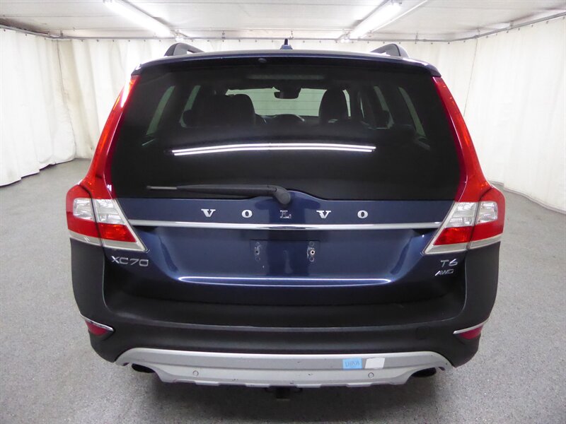 2015 VOLVO XC70 - Image 6