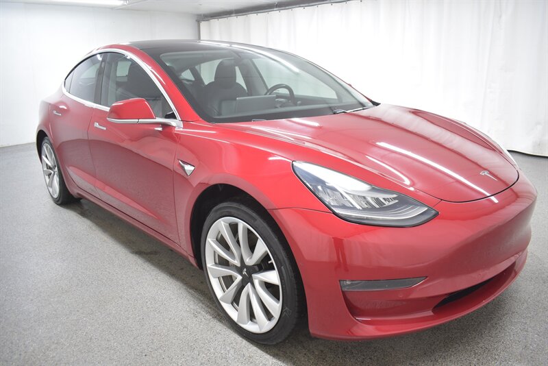 Red Multi-Coat 2018 Tesla Model 3 Long Range RWD Sedan Rear-Wheel Drive Automatic