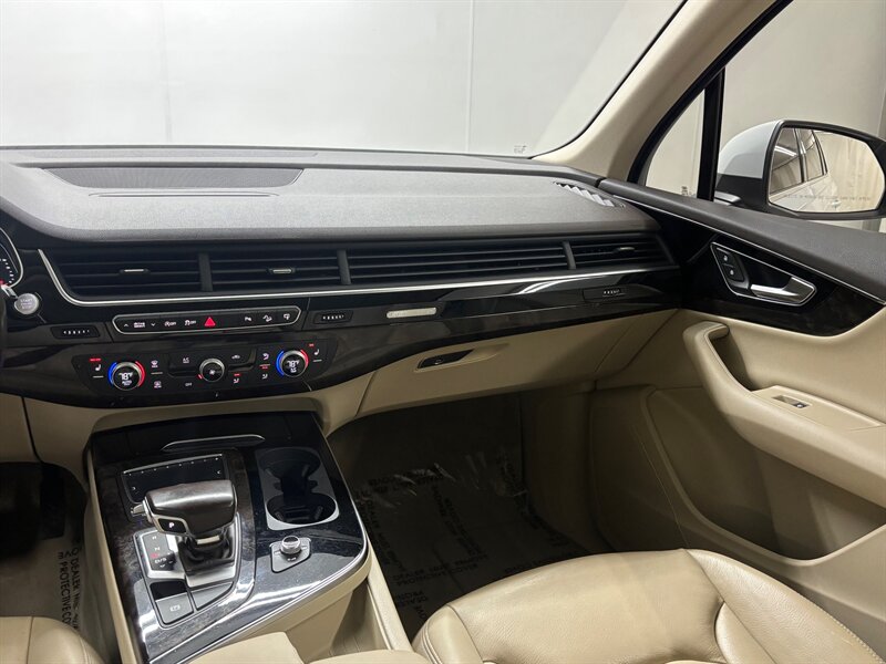 2017 Audi Q7 2.0T quattro Premium   - Photo 18 - Downers Grove, IL 60515
