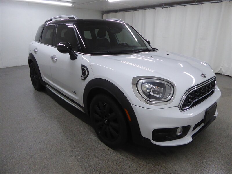 2017 MINI Countryman S's photo