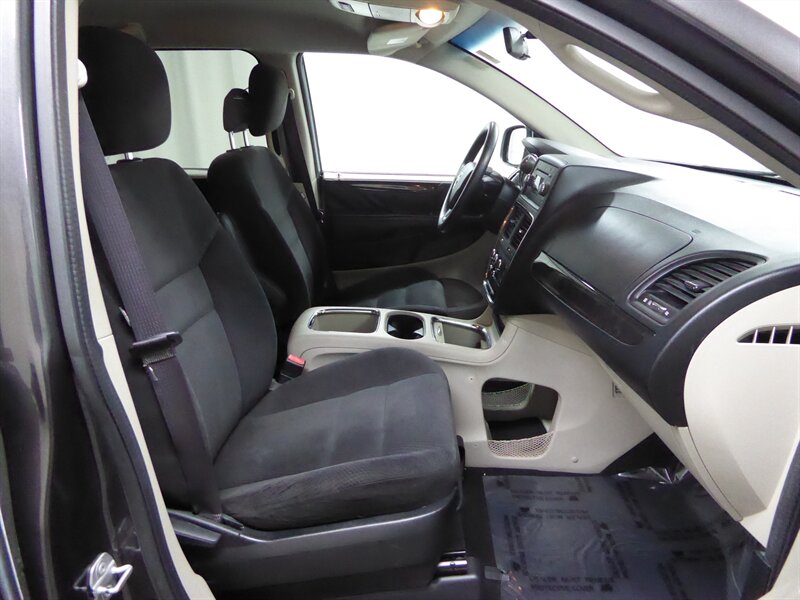 2016 DODGE GRAND CARAVAN - Image 23