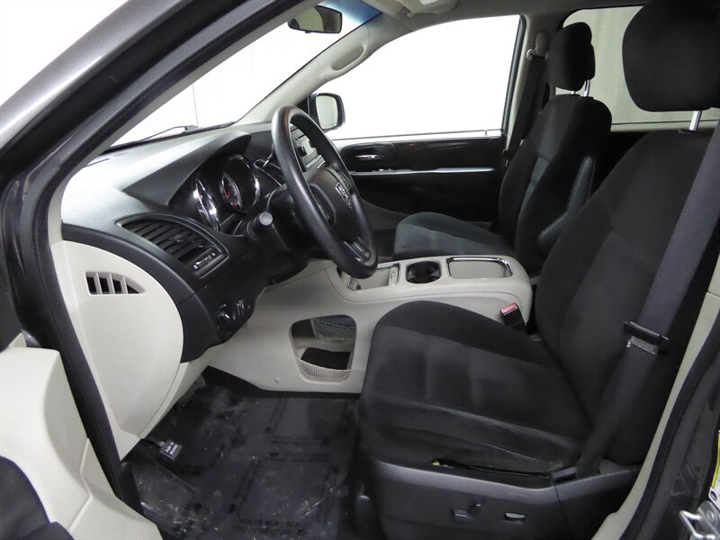 2016 DODGE GRAND CARAVAN - Image 19