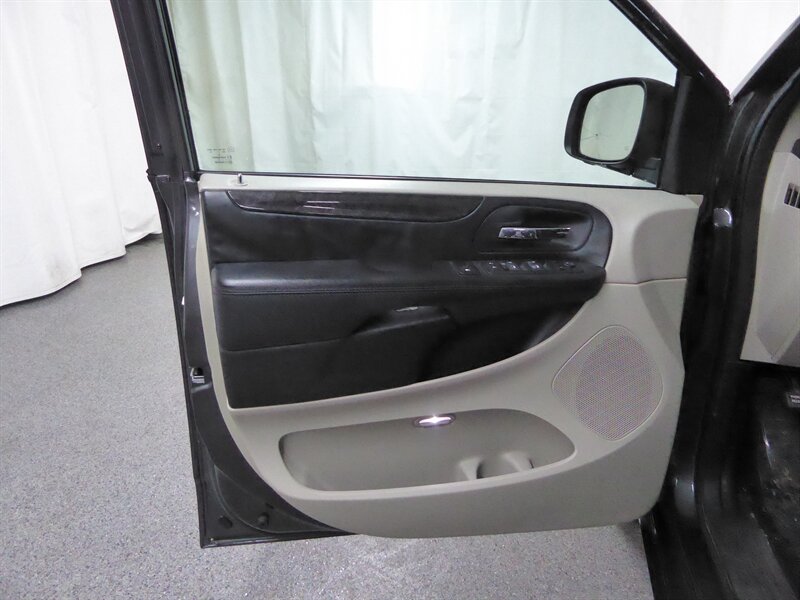 2016 DODGE GRAND CARAVAN - Image 20