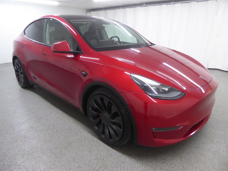 2021 Tesla Model Y Performance Dual Motor All-Wheel Drive's photo