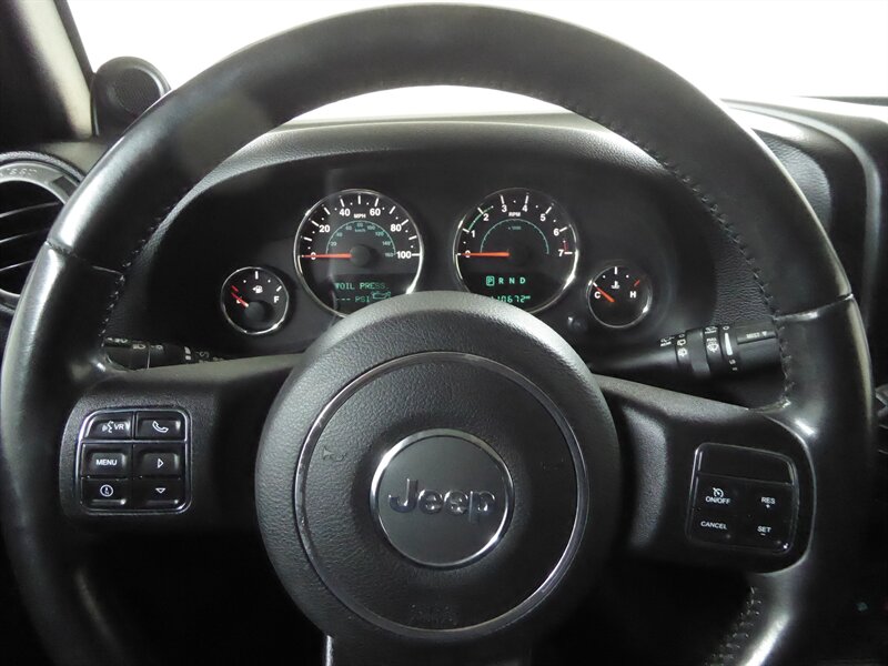 2014 JEEP WRANGLER - Image 11