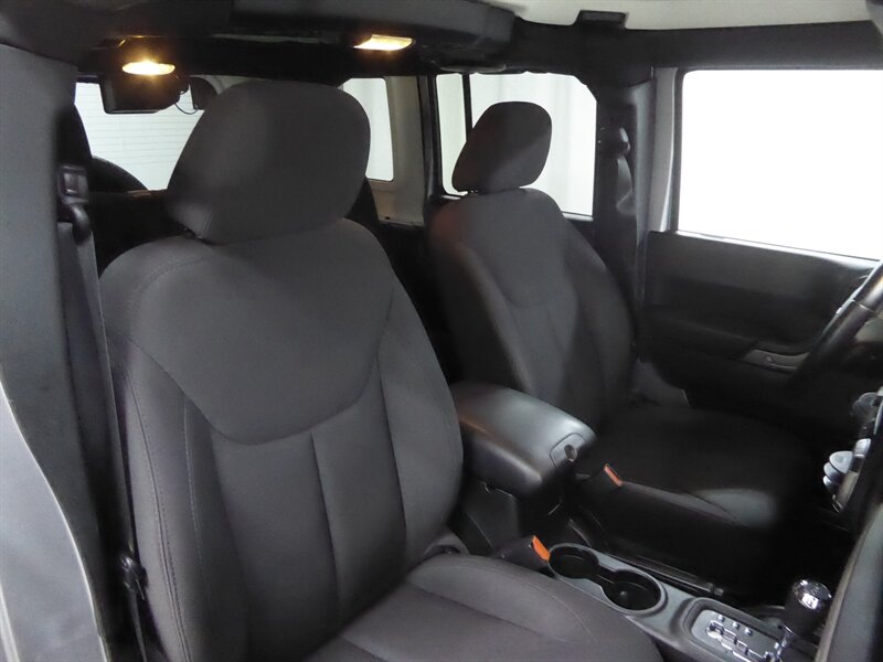 2014 JEEP WRANGLER - Image 23