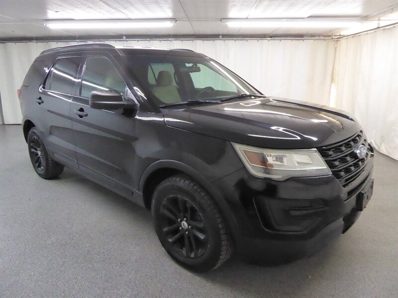 2016 Ford Explorer - Photo 1 - Downers Grove, IL 60515