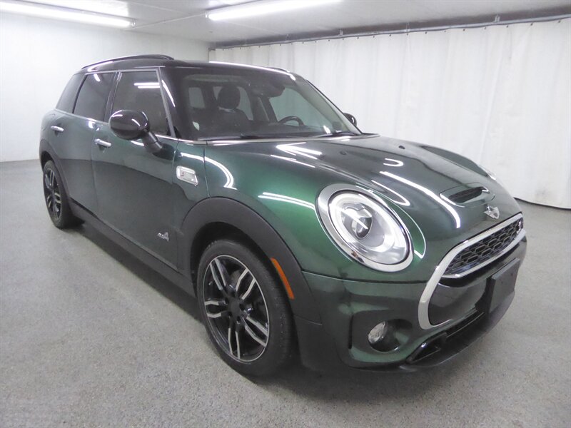 2017 MINI Clubman Cooper S ALL4's photo