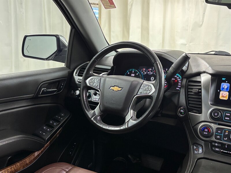 2020 Chevrolet Suburban Premier   - Photo 19 - Downers Grove, IL 60515