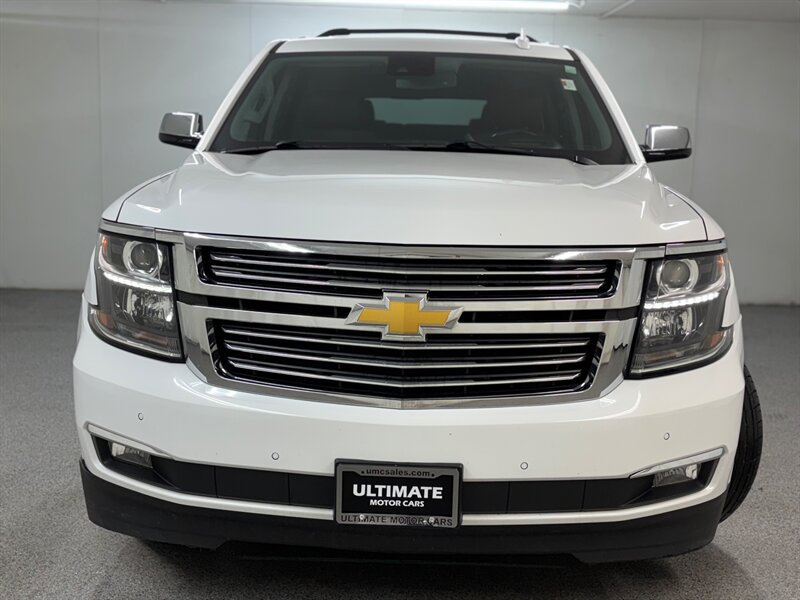 2020 Chevrolet Suburban Premier   - Photo 2 - Downers Grove, IL 60515