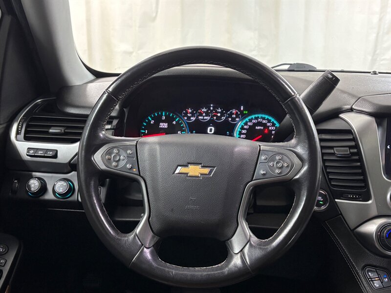 2020 Chevrolet Suburban Premier   - Photo 20 - Downers Grove, IL 60515