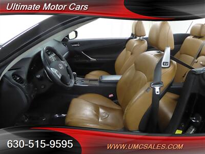 2012 Lexus IS 250C   - Photo 18 - Downers Grove, IL 60515