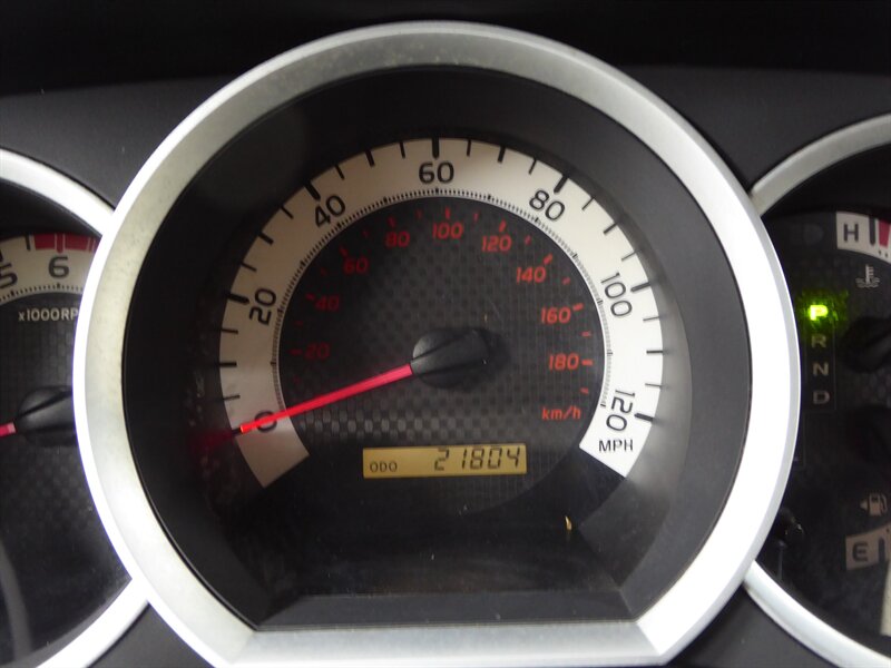 2013 TOYOTA TACOMA - Image 10