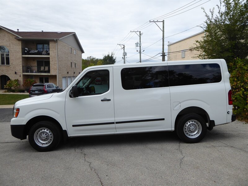 2018 Nissan NV3500 photo 2