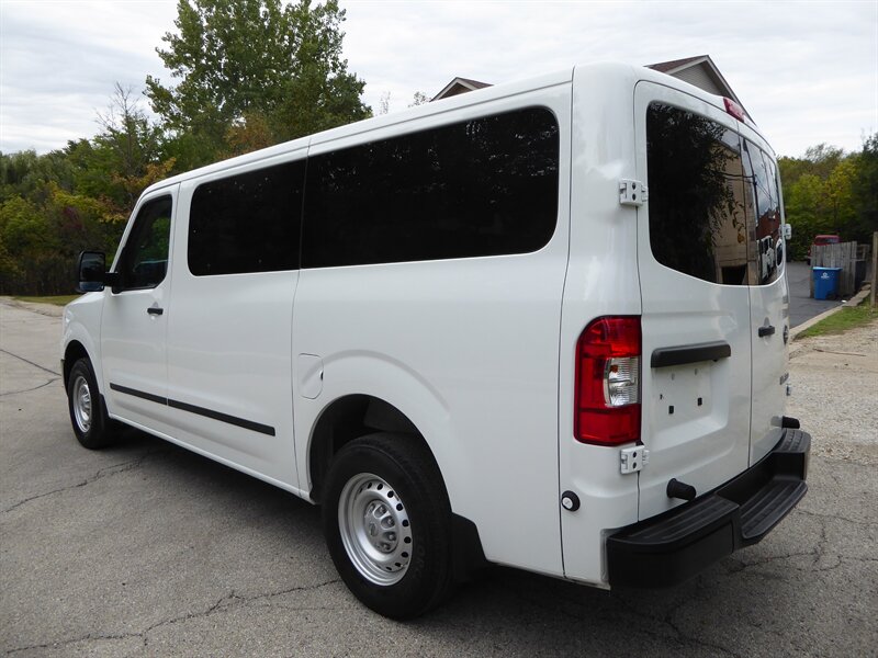 2018 Nissan NV3500 photo 3