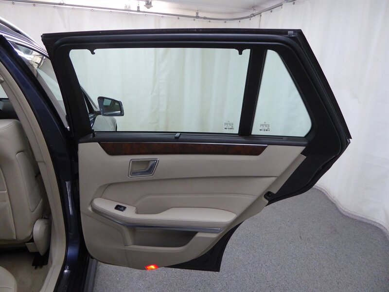 2014 MERCEDES-BENZ E-CLASS - Image 35