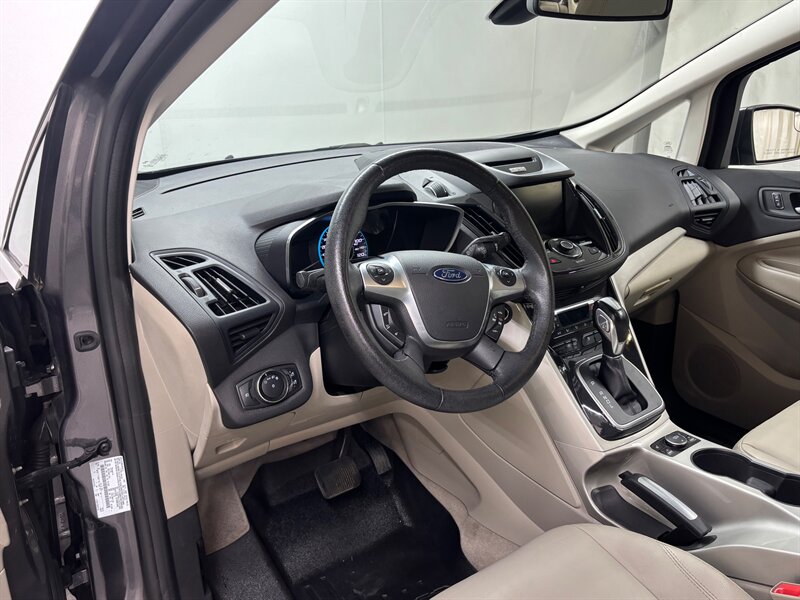 2014 Ford C-MAX Energi   - Photo 10 - Downers Grove, IL 60515