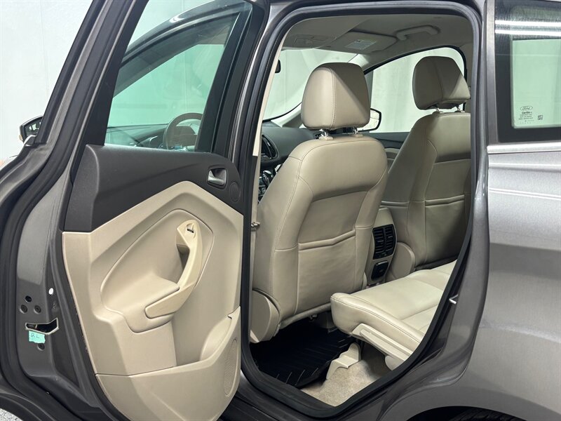 2014 Ford C-MAX Energi   - Photo 13 - Downers Grove, IL 60515