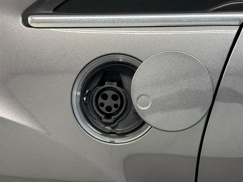 2014 Ford C-MAX Energi   - Photo 8 - Downers Grove, IL 60515