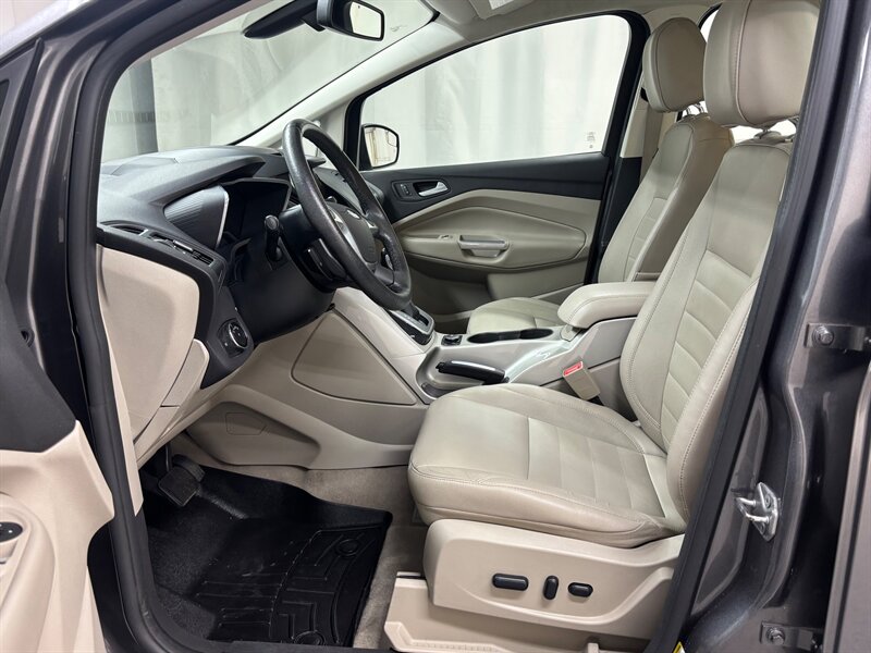 2014 Ford C-MAX Energi   - Photo 12 - Downers Grove, IL 60515