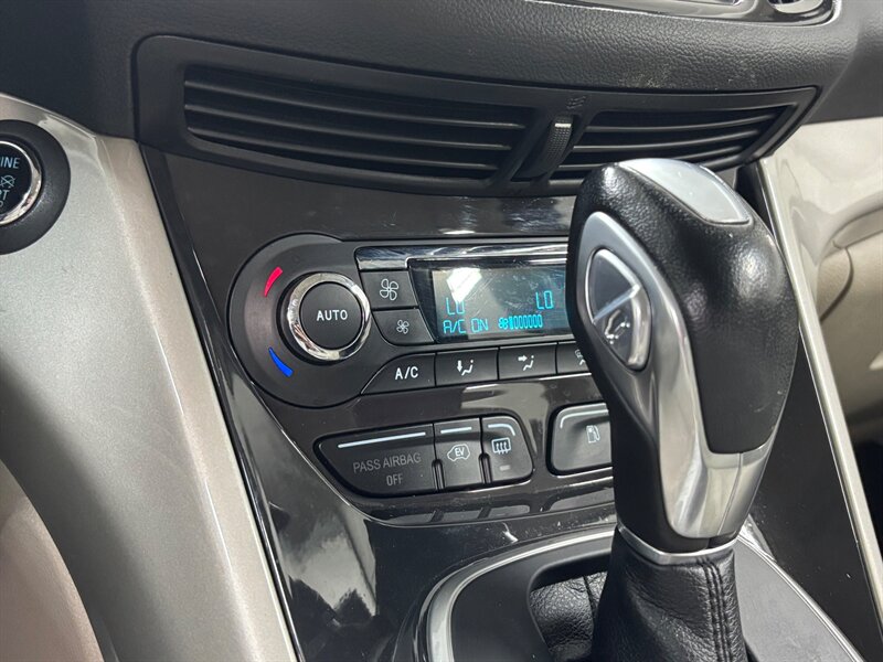 2014 Ford C-MAX Energi   - Photo 19 - Downers Grove, IL 60515