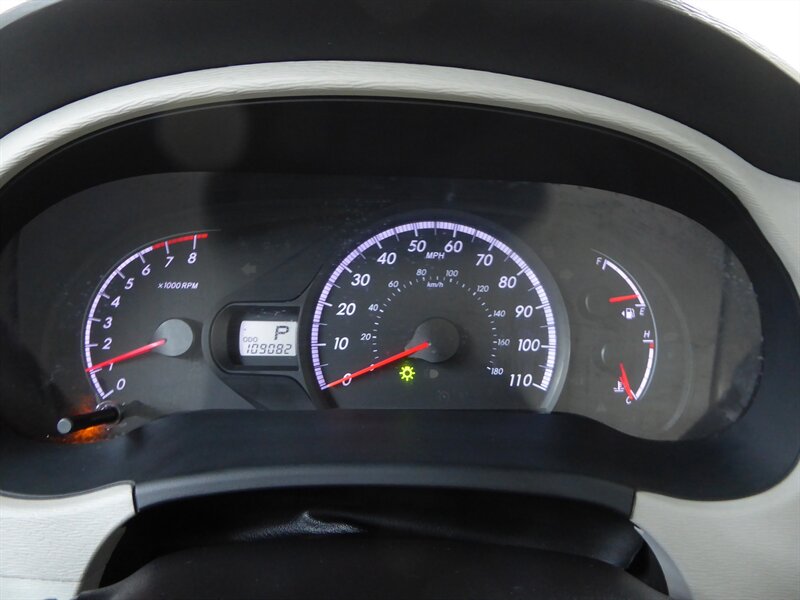 2014 TOYOTA SIENNA - Image 11