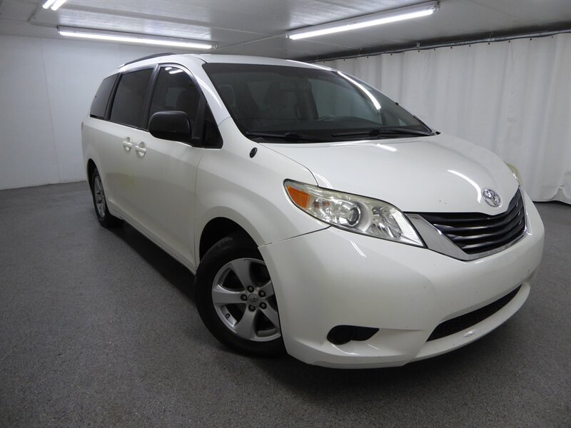 2014 Toyota Sienna LE