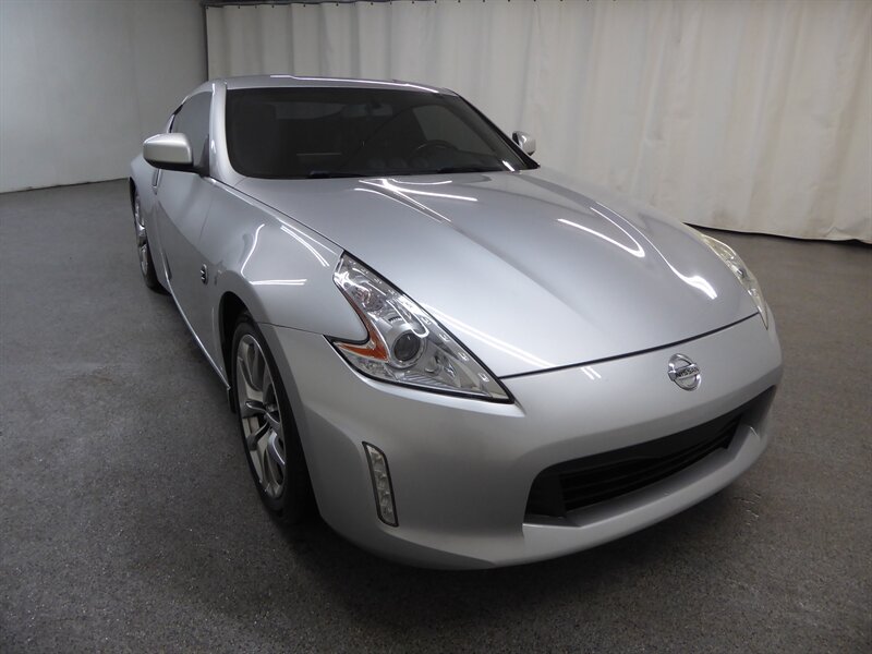 2014 Nissan 370Z - Photo 1 - Downers Grove, IL 60515
