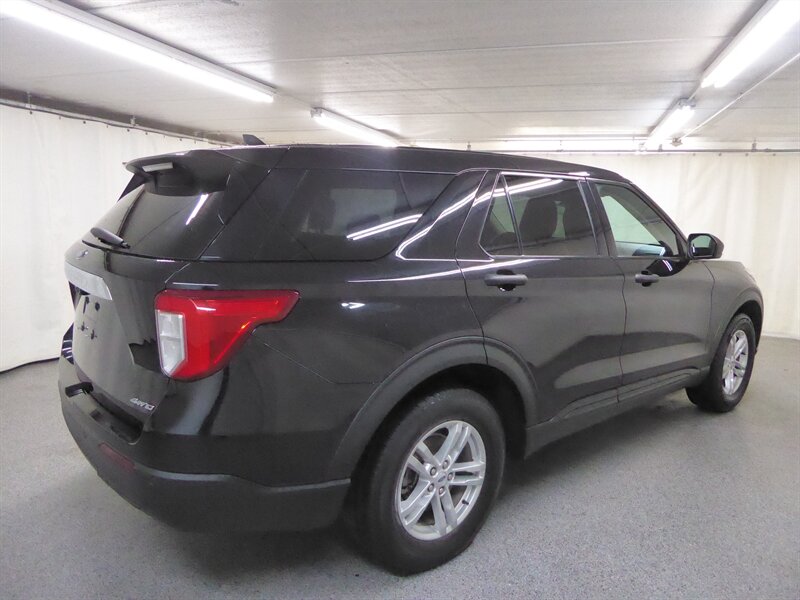2022 Ford Explorer   - Photo 7 - Downers Grove, IL 60515