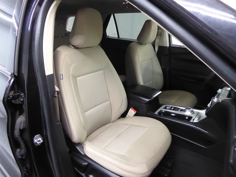 2022 Ford Explorer   - Photo 23 - Downers Grove, IL 60515