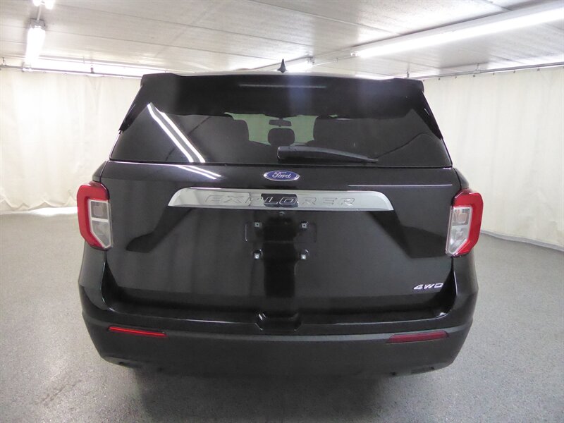 2022 Ford Explorer   - Photo 6 - Downers Grove, IL 60515