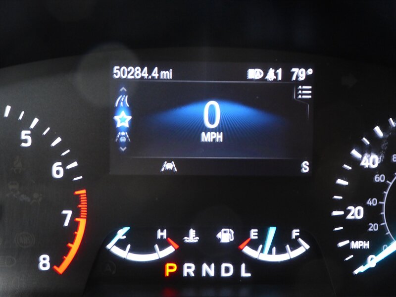 2022 Ford Explorer   - Photo 13 - Downers Grove, IL 60515