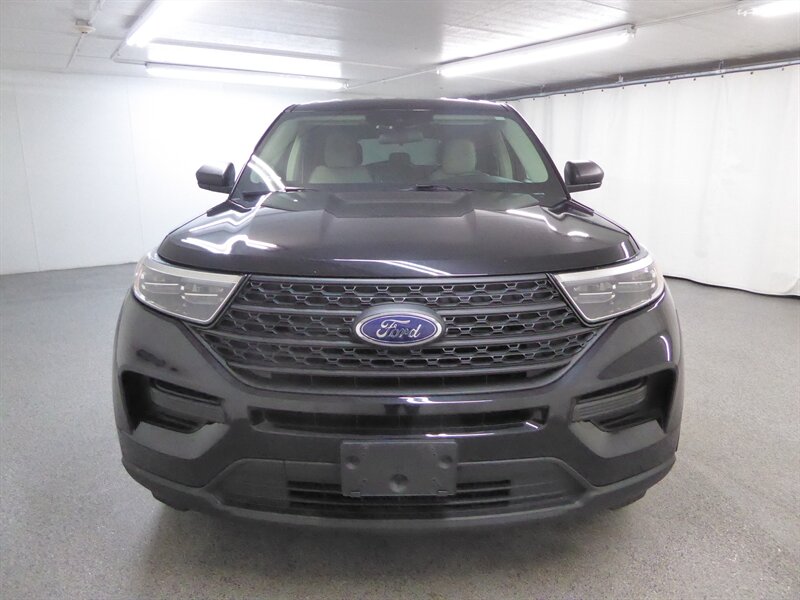 2022 Ford Explorer Base photo 2