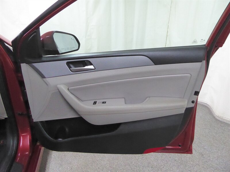 2019 HYUNDAI SONATA - Image 25