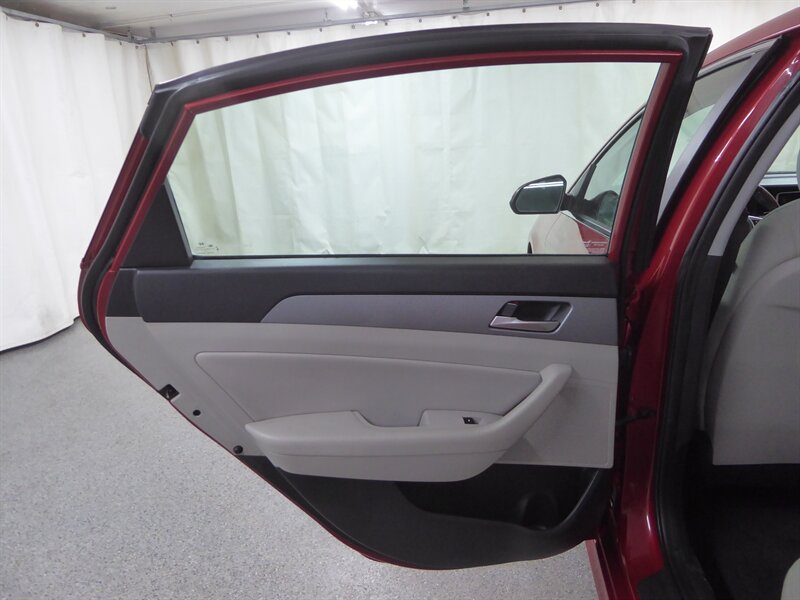 2019 HYUNDAI SONATA - Image 28