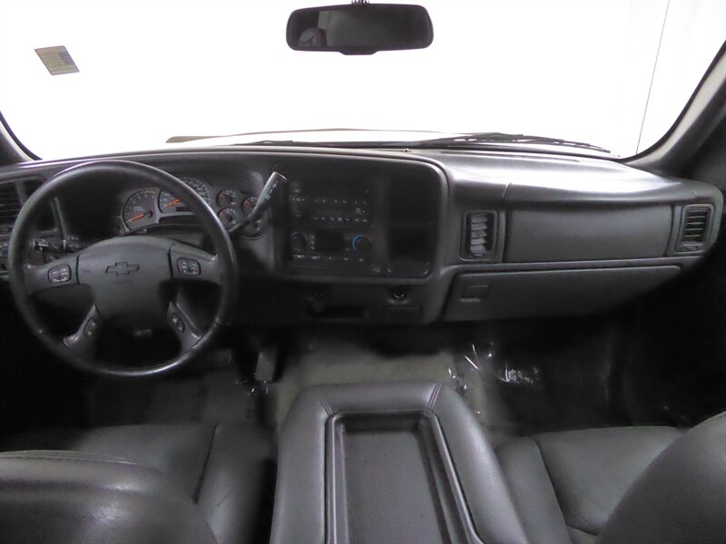 2004 CHEVROLET SILVERADO - Image 7