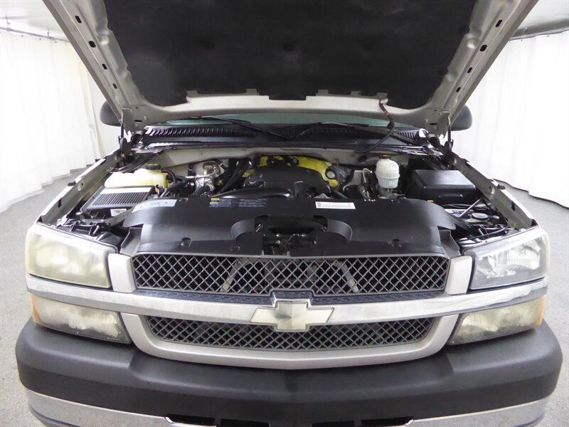 2004 CHEVROLET SILVERADO - Image 30
