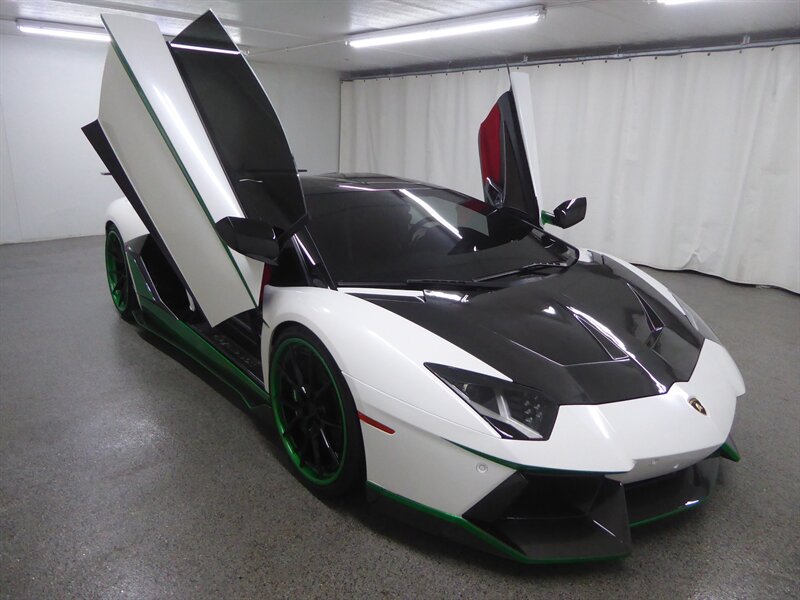 2014 Lamborghini Aventador LP 700-4  