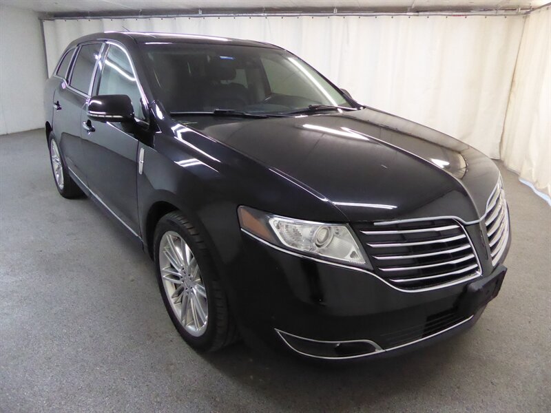 2019 Lincoln MKT  