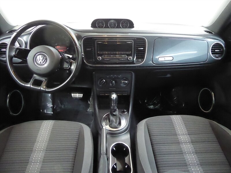 2012 Volkswagen Beetle Turbo photo 5