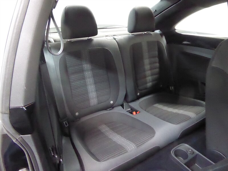 2012 Volkswagen Beetle Turbo photo 19
