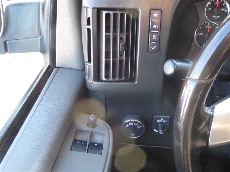 2017 CHEVROLET EXPRESS - Image 14