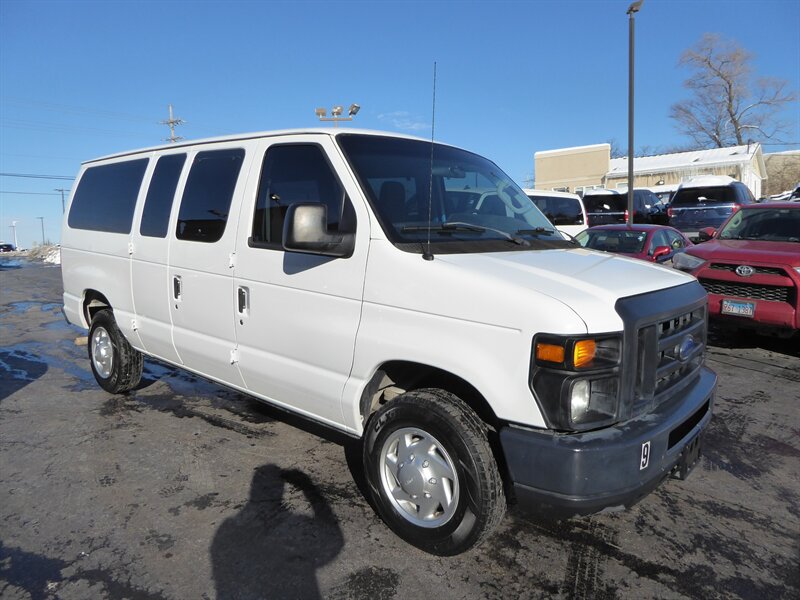 2017 CHEVROLET EXPRESS - Image 29