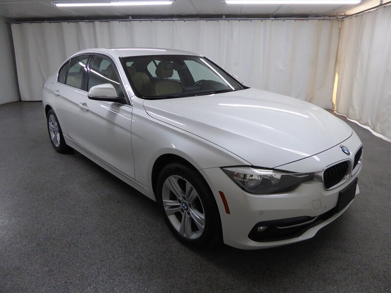 2017 BMW 3 Series 330i xDrive - Photo 1 - Downers Grove, IL 60515