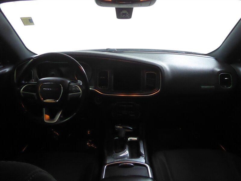 2015 DODGE CHARGER - Image 9