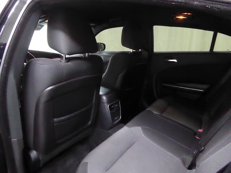 2015 DODGE CHARGER - Image 25