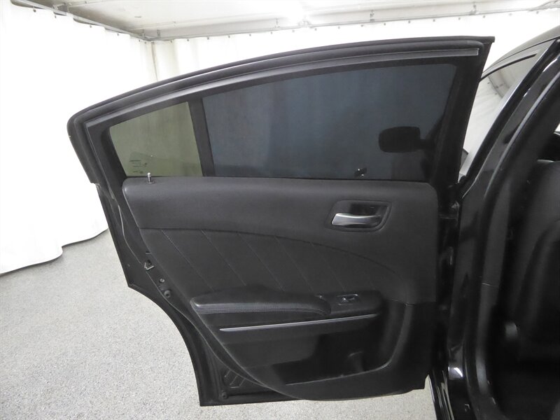 2015 DODGE CHARGER - Image 27