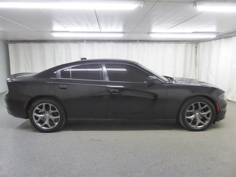 2015 DODGE CHARGER - Image 8