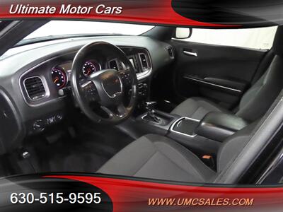 2017 Dodge Charger SE   - Photo 18 - Downers Grove, IL 60515